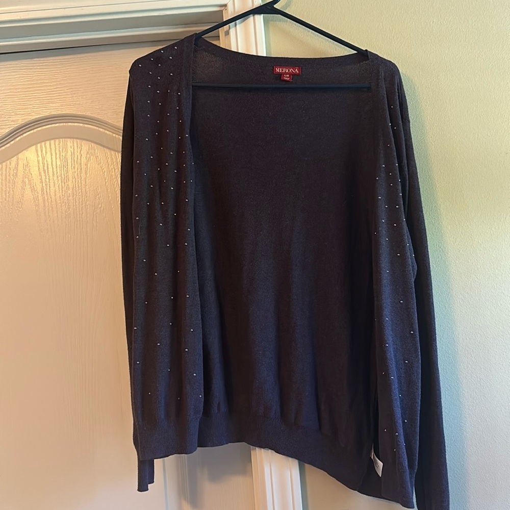 Light weight cardigan